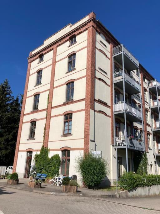 Ruhige Wohnung Im Fabrikstil In شيمنيتز المظهر الخارجي الصورة